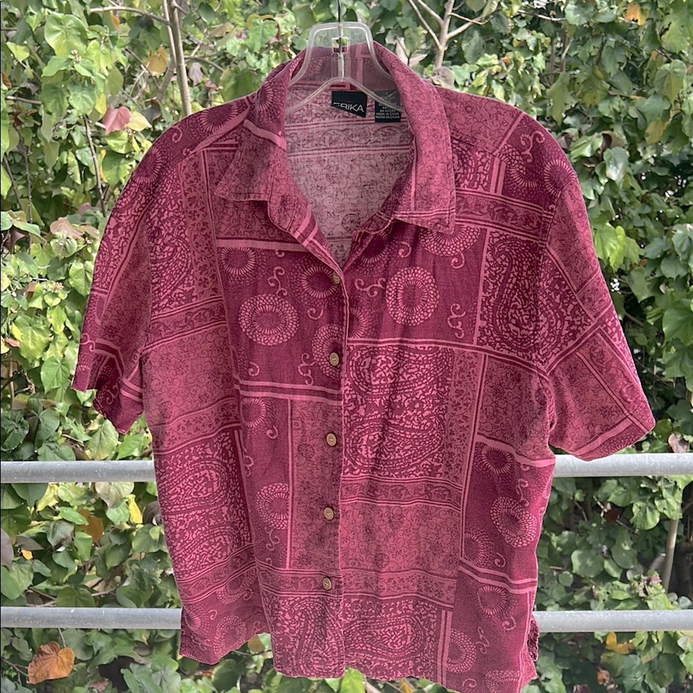 Erika Short Sleeve Button-Up Shirt in Burgundy